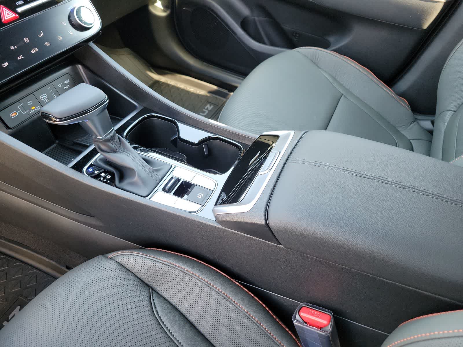 new 2025 Hyundai Santa Cruz car, priced at $44,405