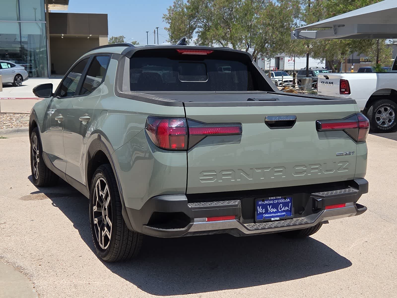 new 2025 Hyundai Santa Cruz car