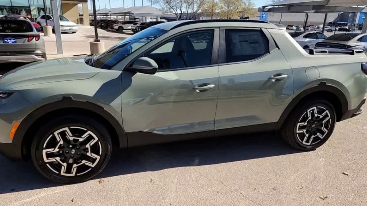 new 2025 Hyundai Santa Cruz car, priced at $44,275