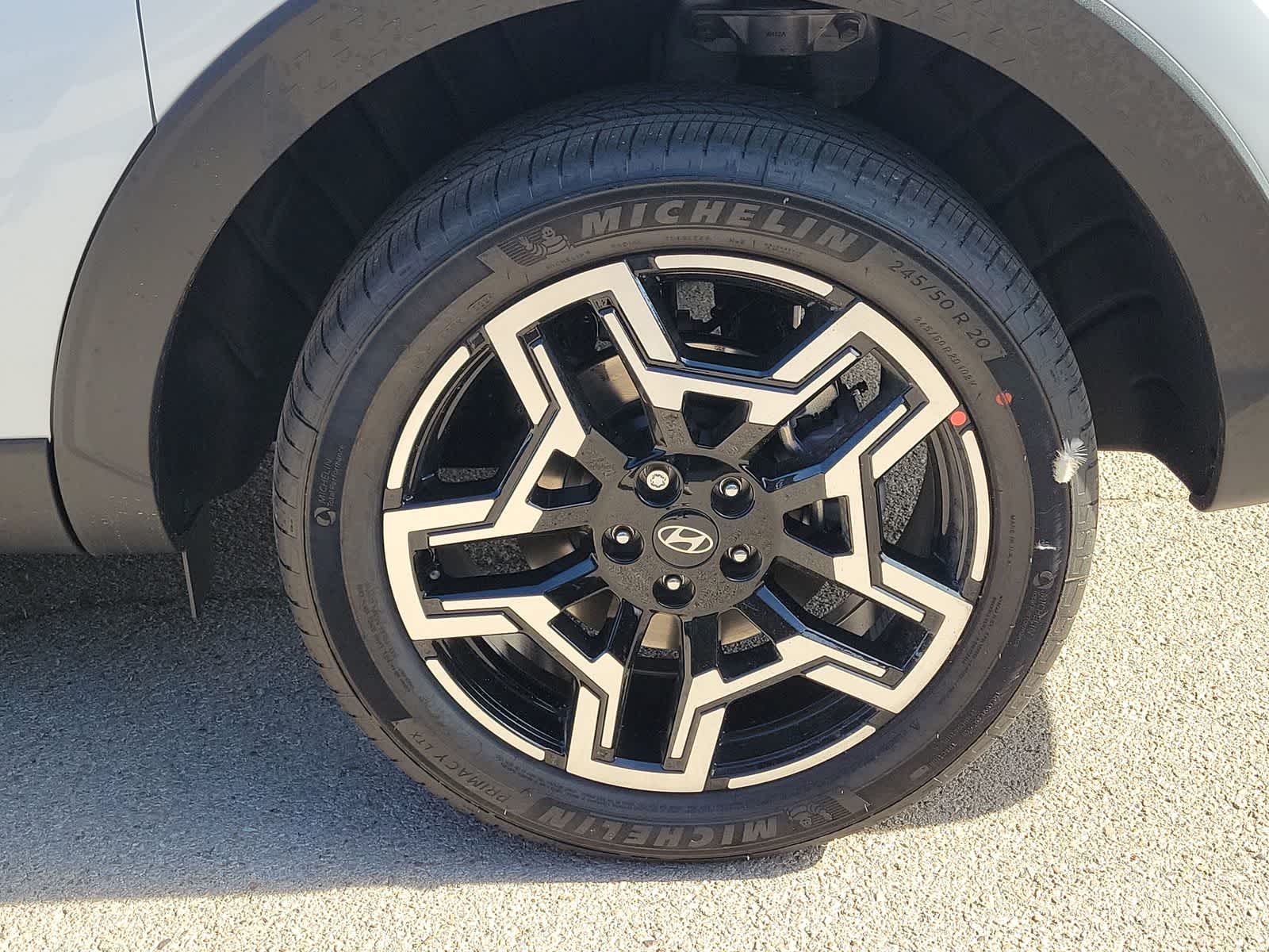 new 2025 Hyundai Santa Cruz car, priced at $42,395