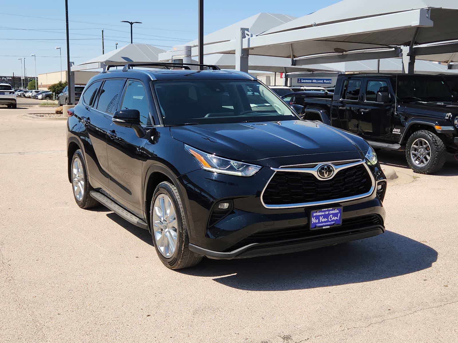 used 2022 Toyota Highlander car, priced at $28,986