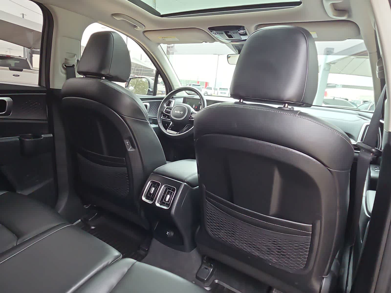 used 2024 Kia Sorento car, priced at $27,724