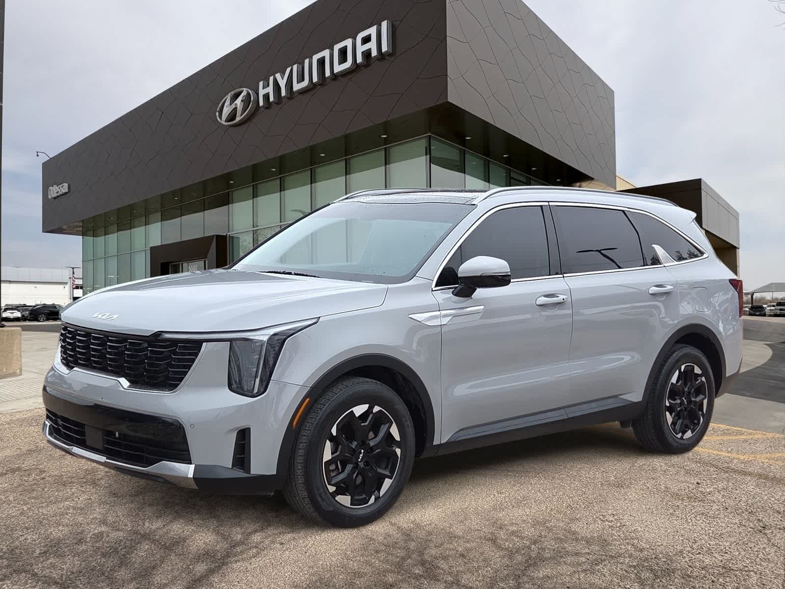 used 2024 Kia Sorento car, priced at $27,724