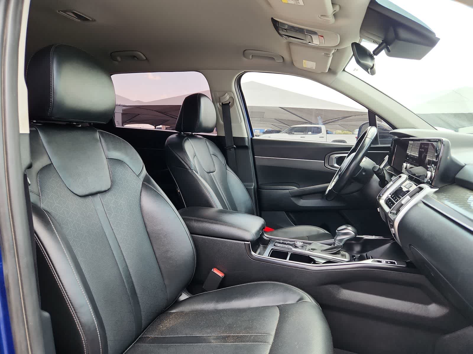 used 2022 Kia Sorento car, priced at $23,486