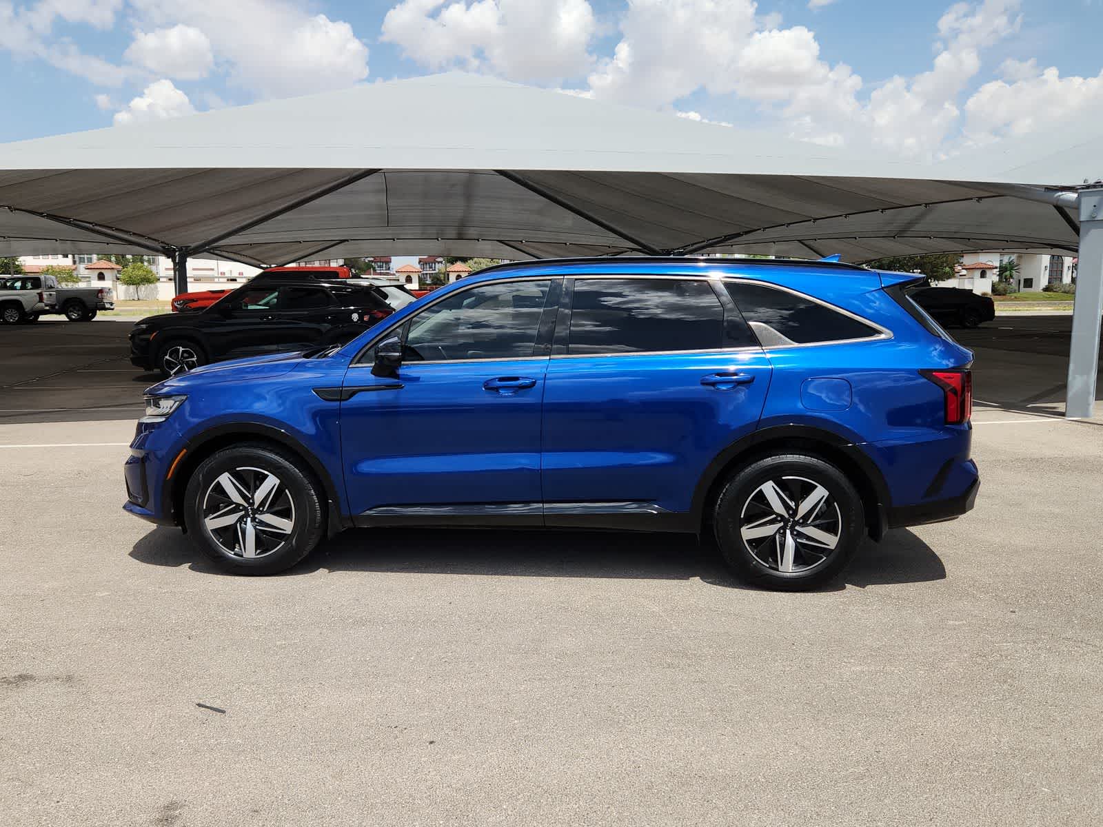 used 2022 Kia Sorento car, priced at $23,486