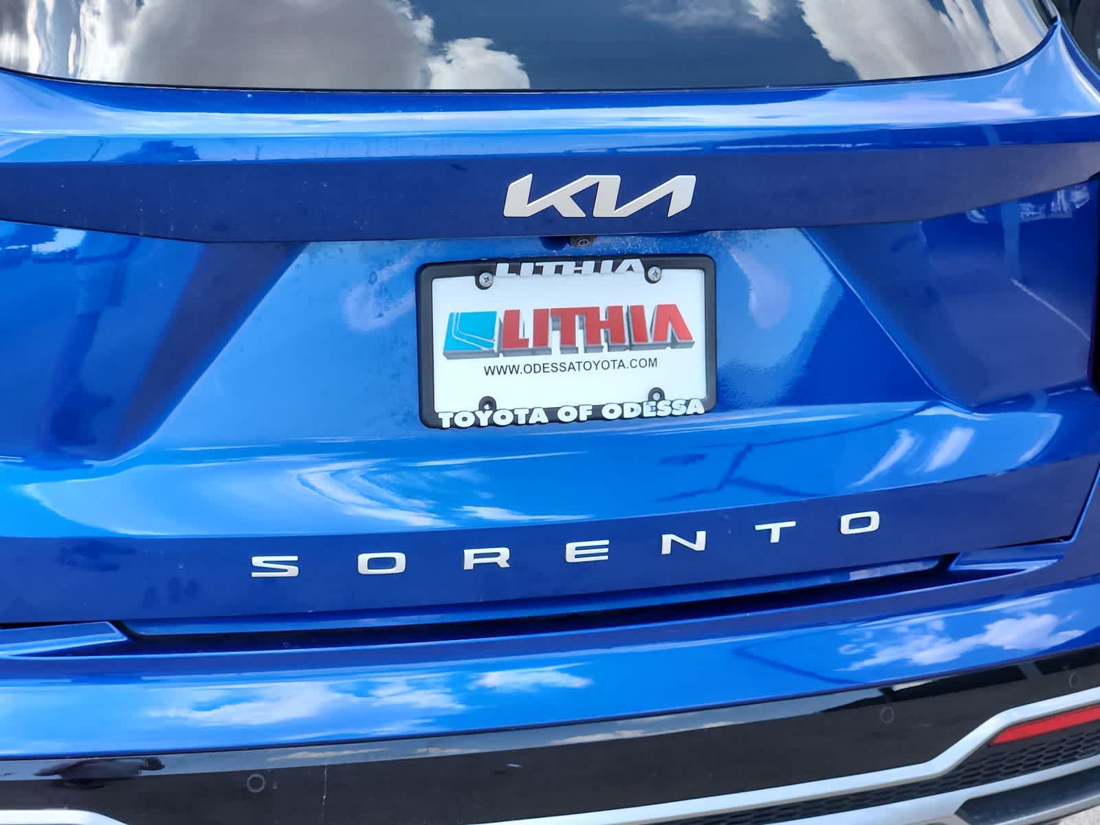 used 2022 Kia Sorento car, priced at $23,486