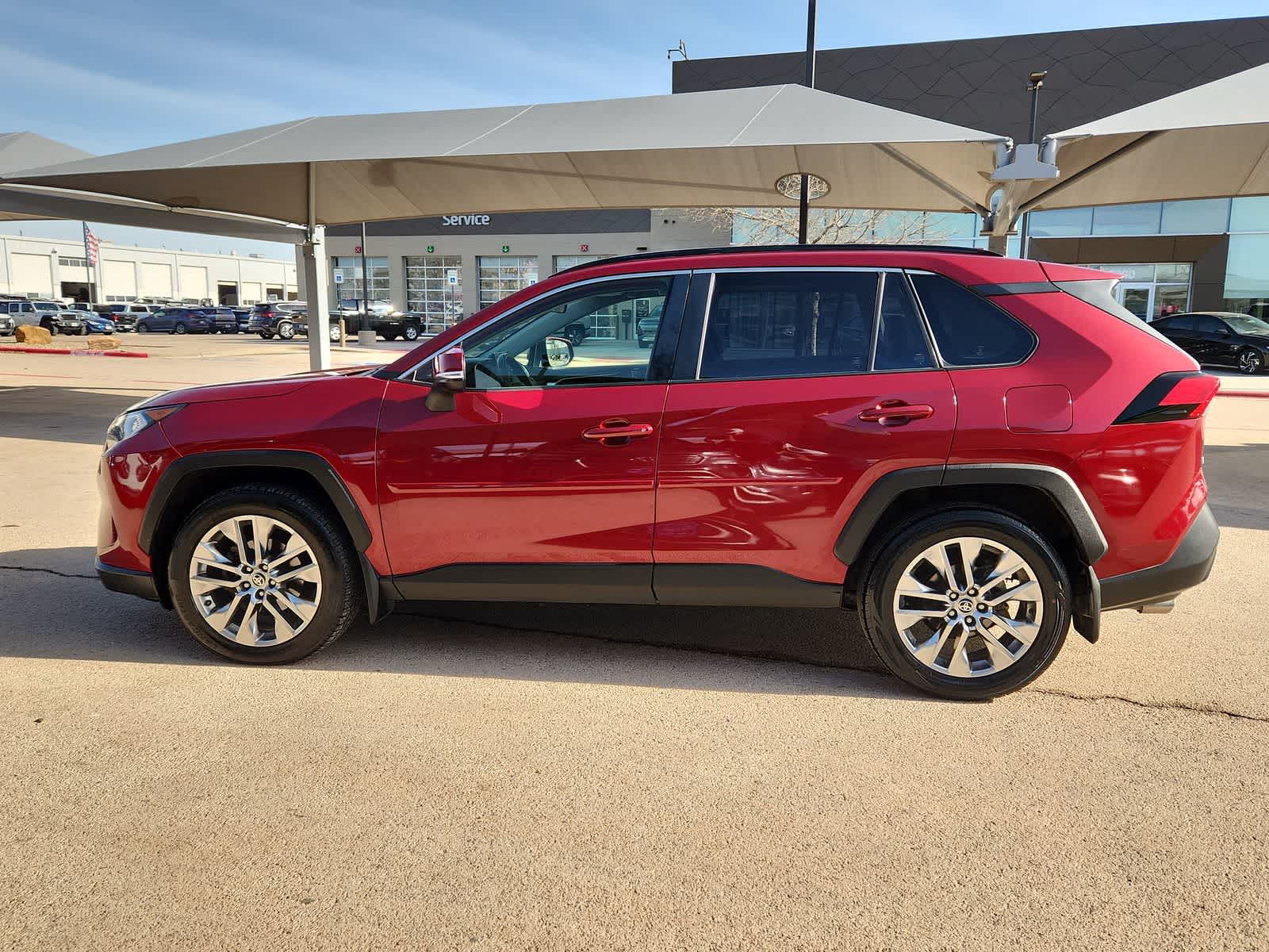 used 2020 Toyota RAV4 car, priced at $23,986