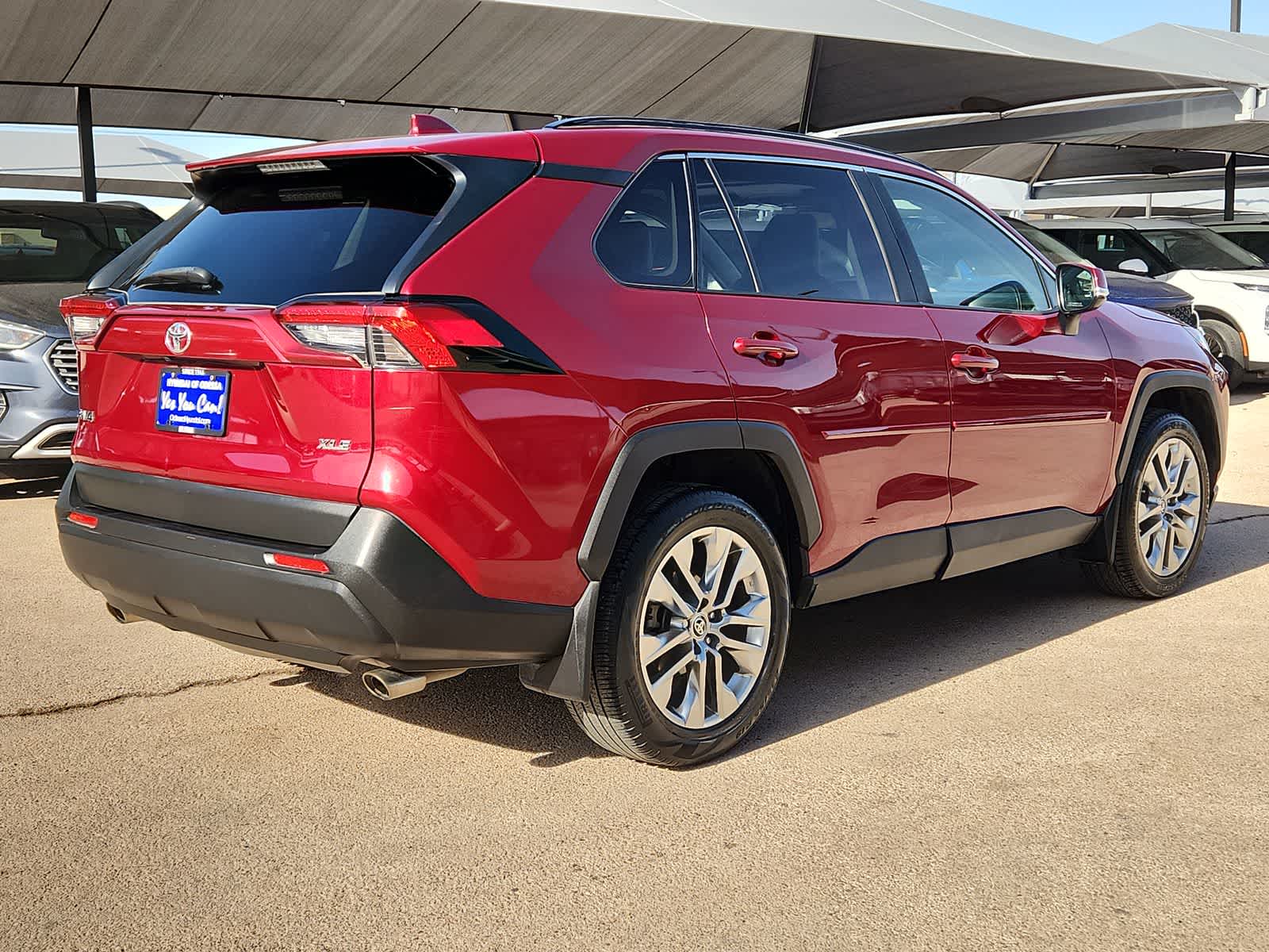used 2020 Toyota RAV4 car, priced at $23,986