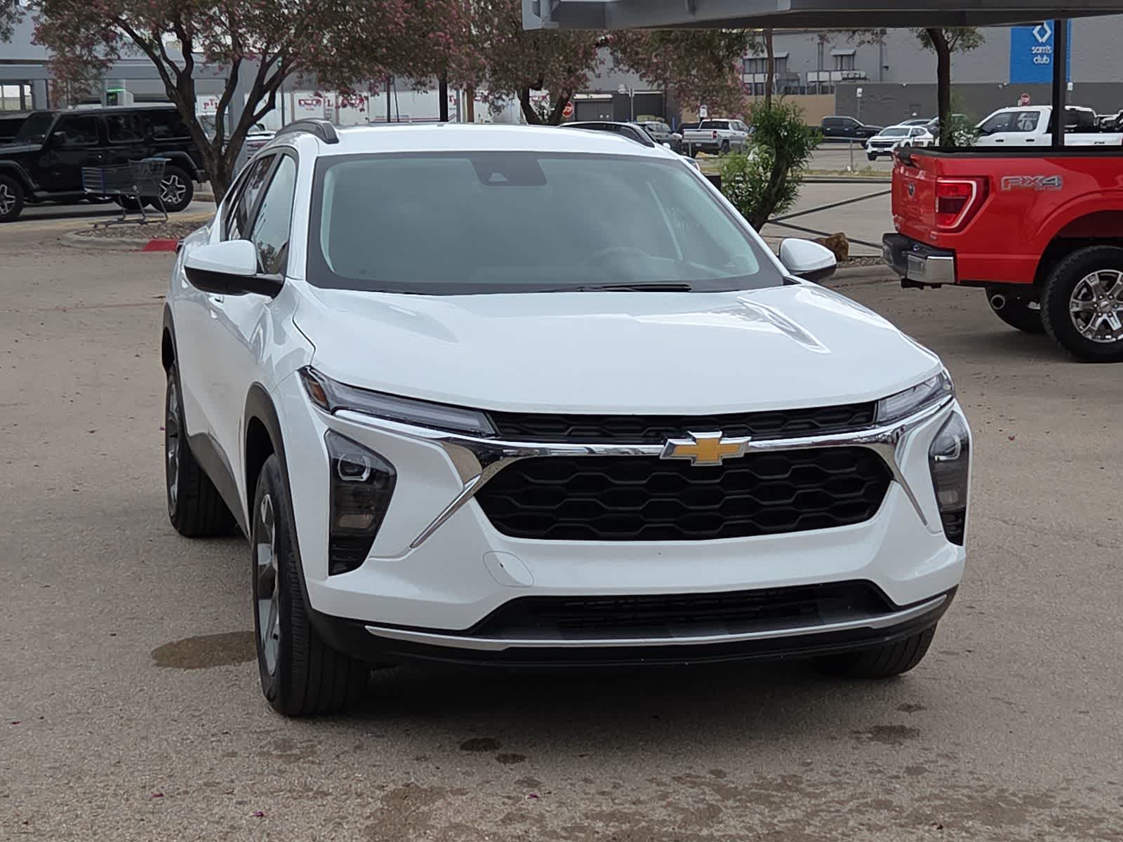 used 2025 Chevrolet Trax car, priced at $23,988