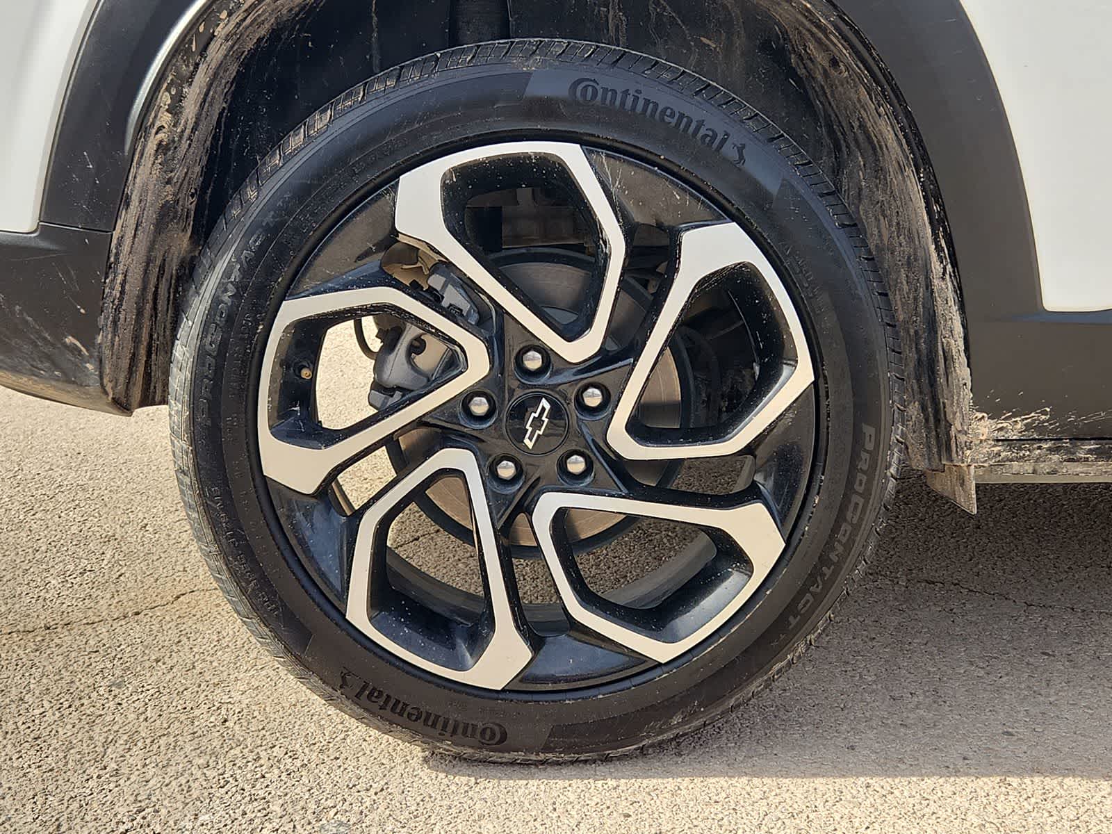 used 2025 Chevrolet Trax car, priced at $23,988