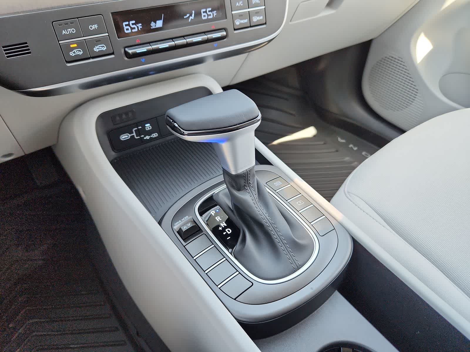 new 2025 Hyundai Kona car, priced at $28,669