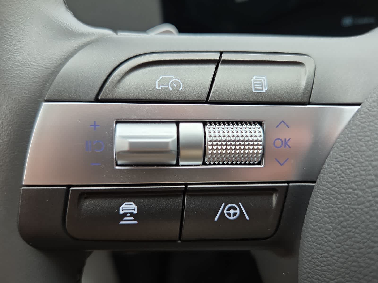 new 2025 Hyundai Kona Electric car