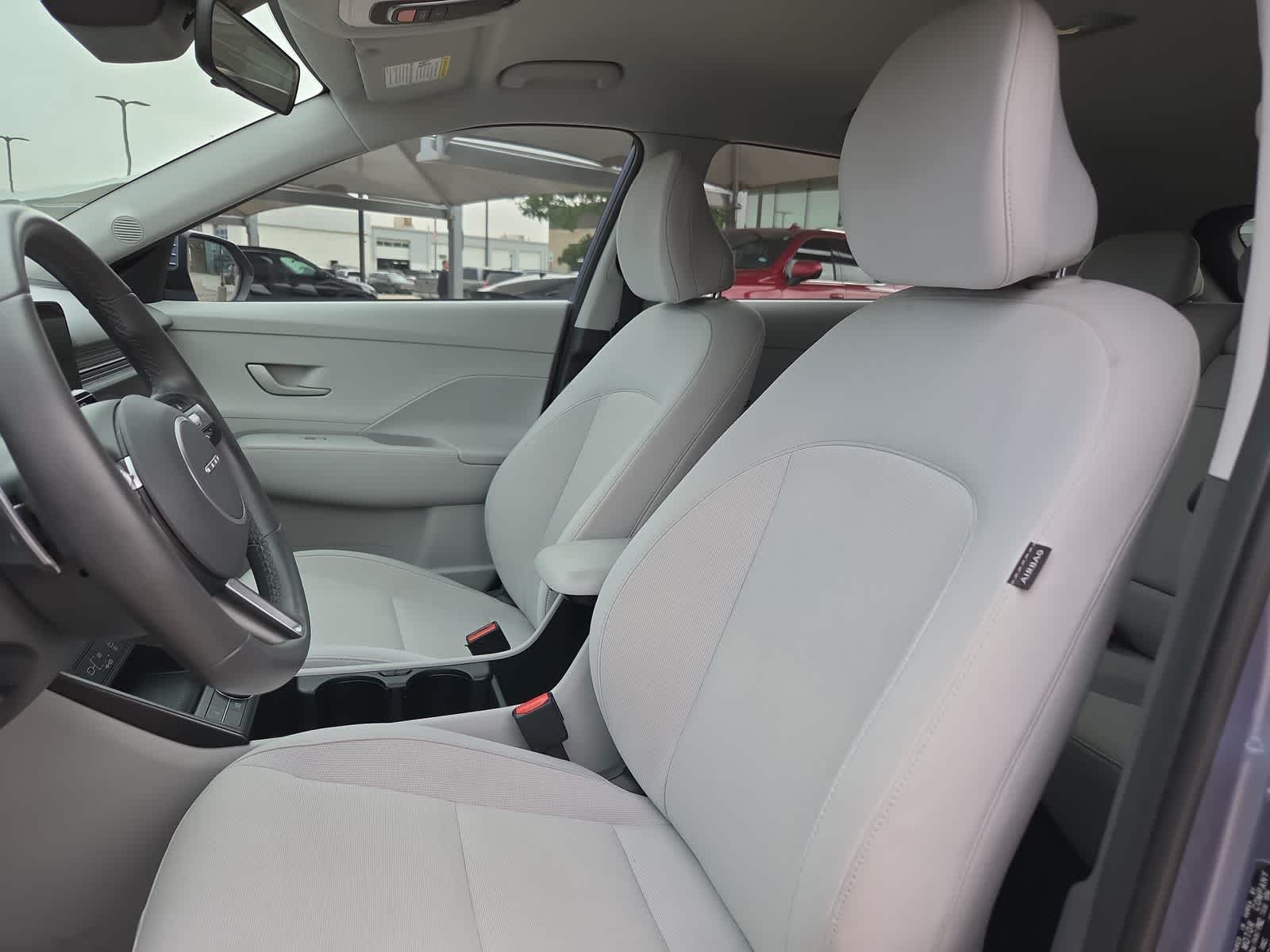 new 2025 Hyundai Kona Electric car