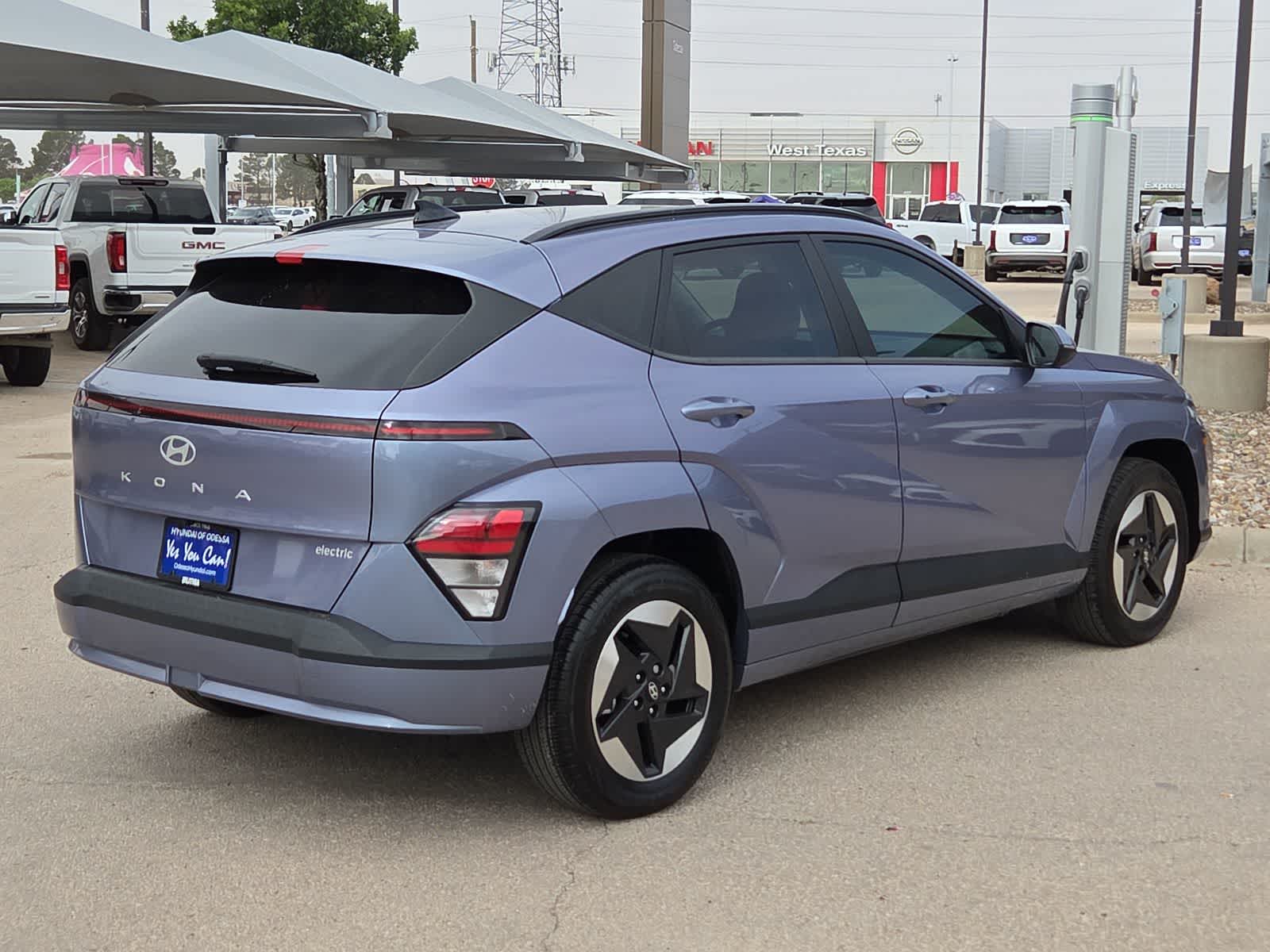 new 2025 Hyundai Kona Electric car