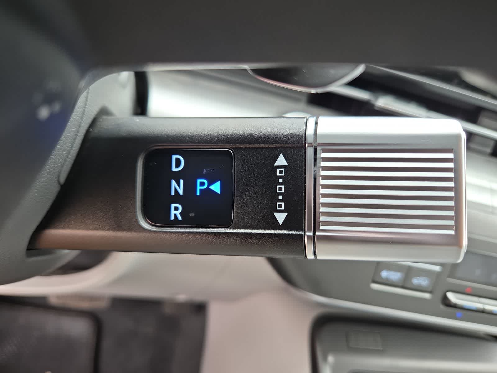new 2025 Hyundai Kona Electric car