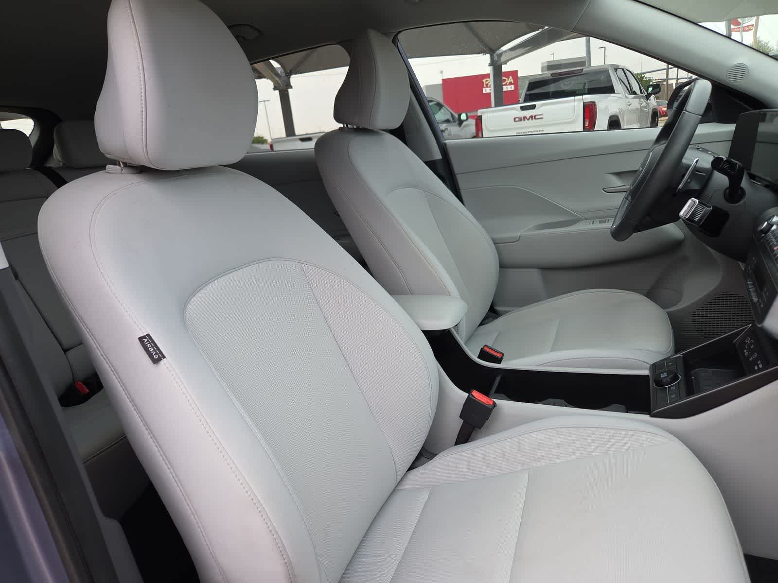 new 2025 Hyundai Kona Electric car