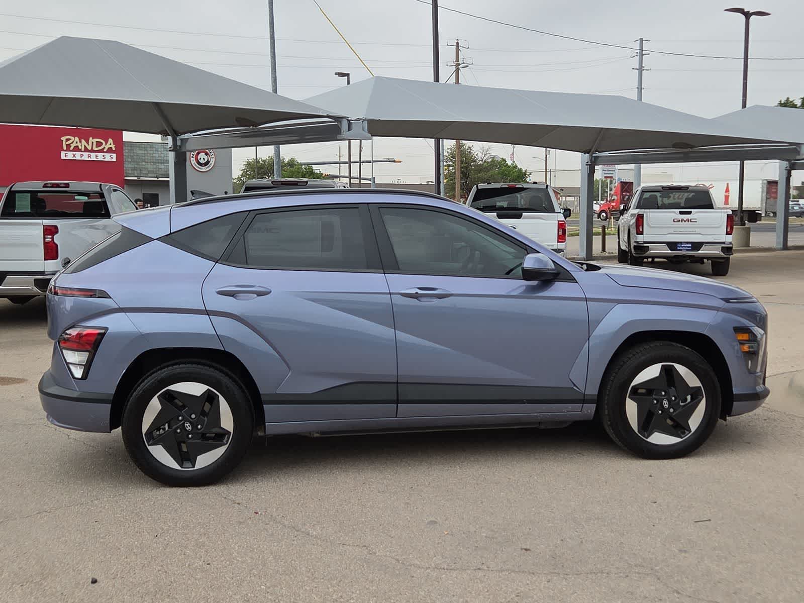 new 2025 Hyundai Kona Electric car