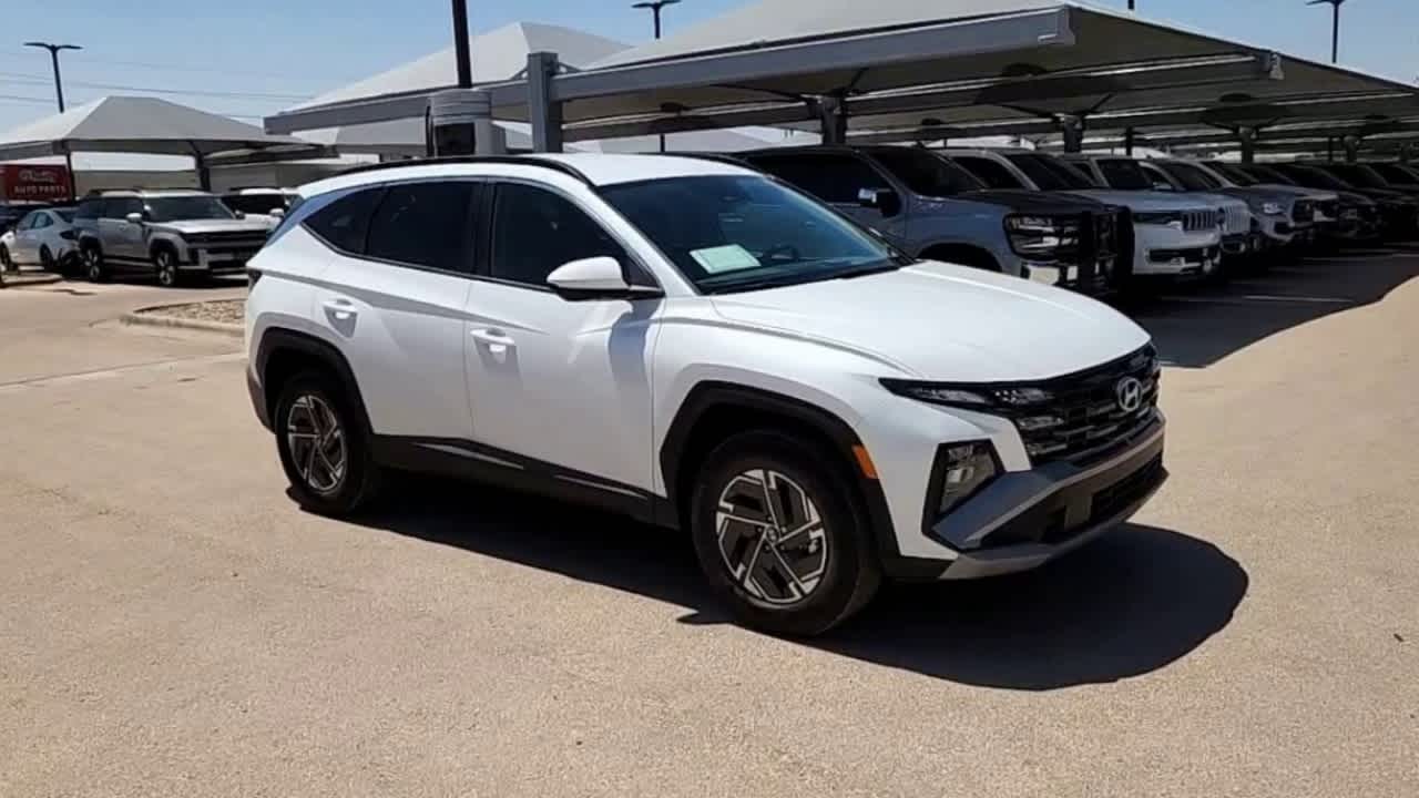 new 2025 Hyundai Tucson Hybrid car, priced at $32,655