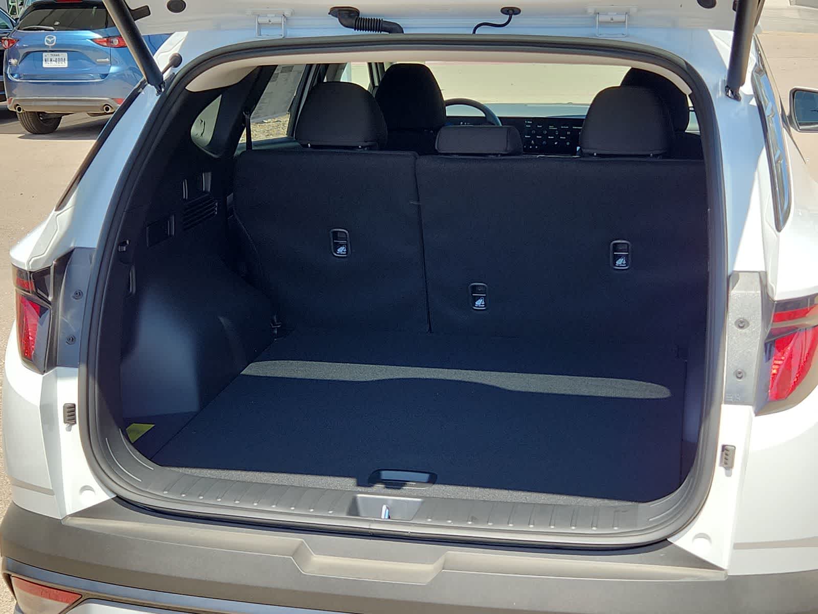 new 2025 Hyundai Tucson Hybrid car, priced at $32,655