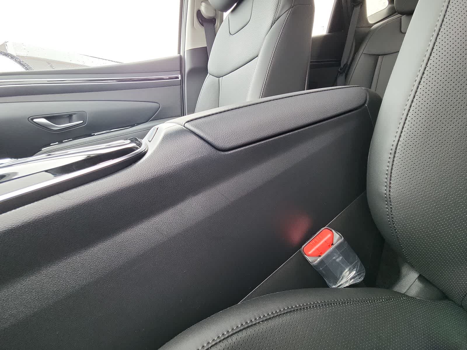 new 2024 Hyundai Tucson Hybrid car, priced at $37,750