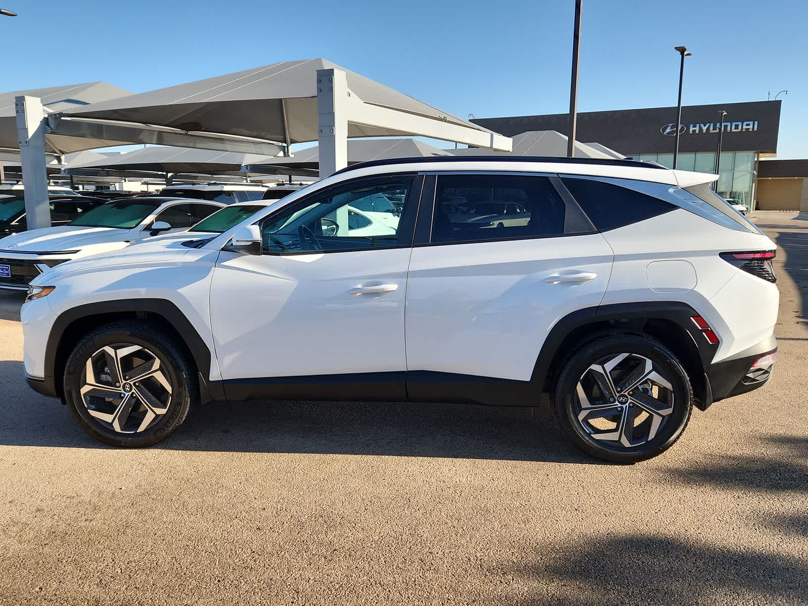 used 2024 Hyundai Tucson Hybrid car, priced at $27,999