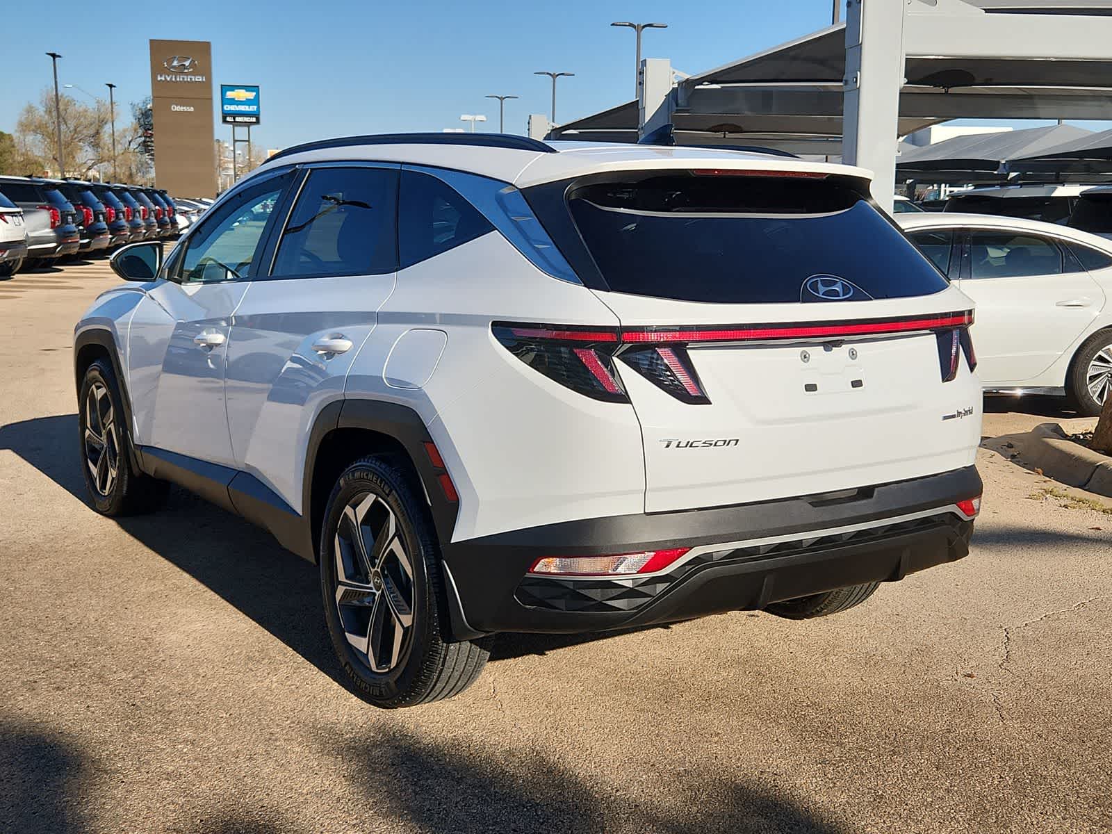 used 2024 Hyundai Tucson Hybrid car, priced at $27,999