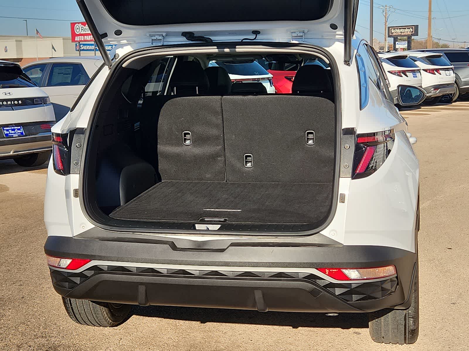 used 2024 Hyundai Tucson Hybrid car, priced at $27,999