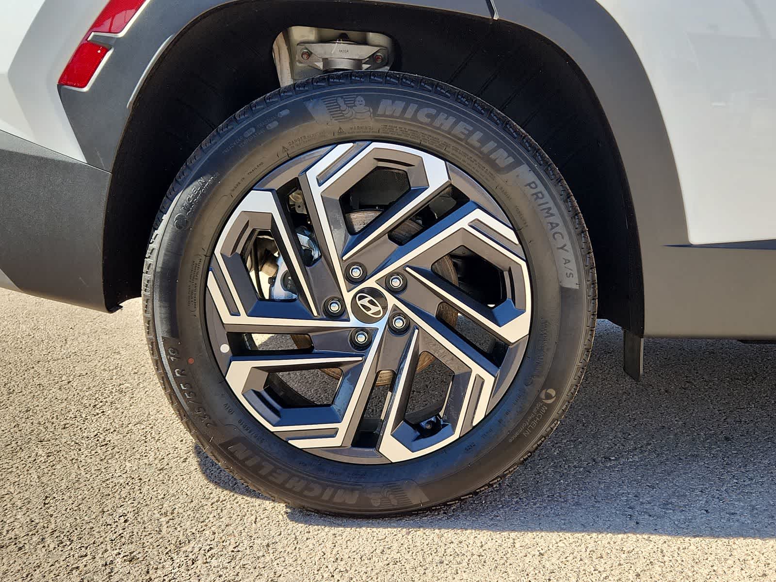 new 2026 Hyundai Tucson Hybrid car, priced at $42,260