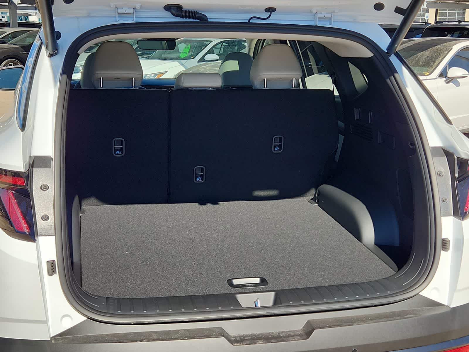 new 2026 Hyundai Tucson Hybrid car, priced at $42,260