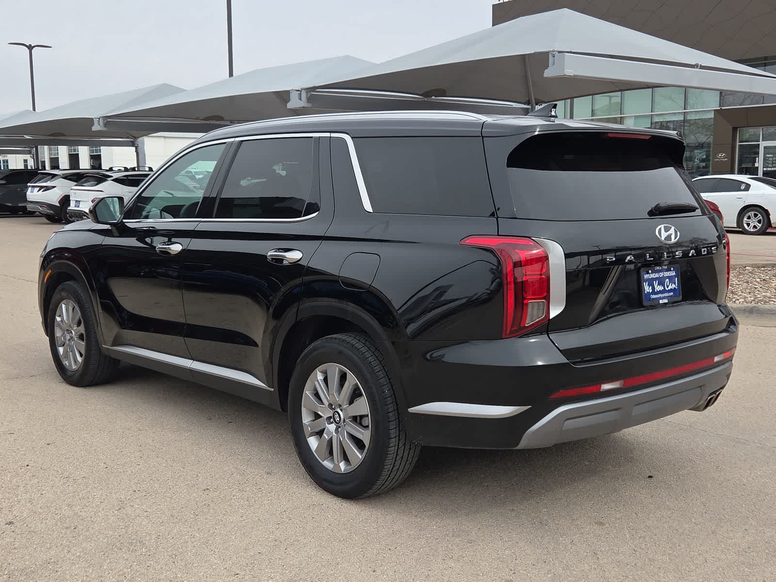 used 2025 Hyundai Palisade car, priced at $33,499