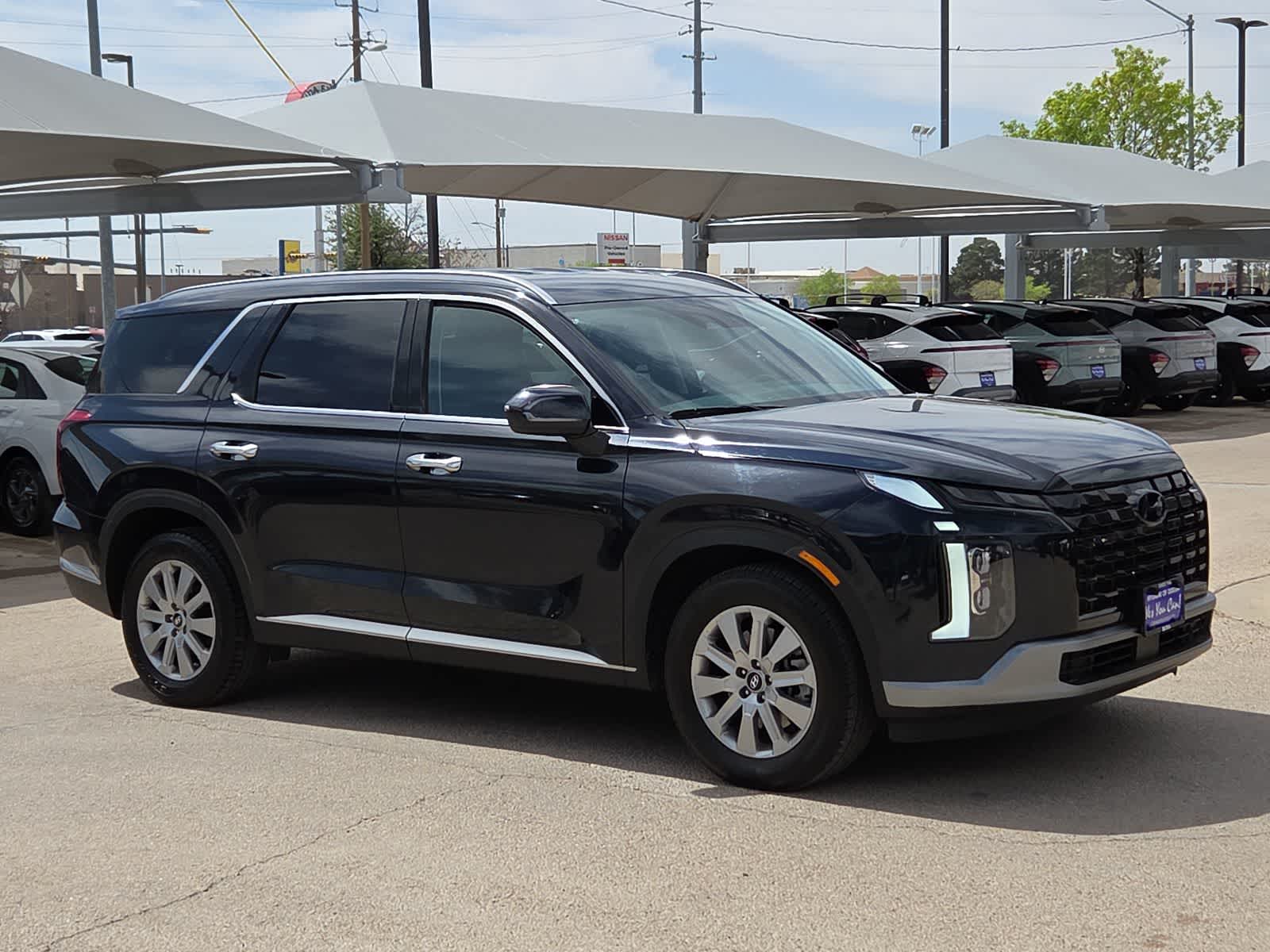 used 2025 Hyundai Palisade car, priced at $31,988