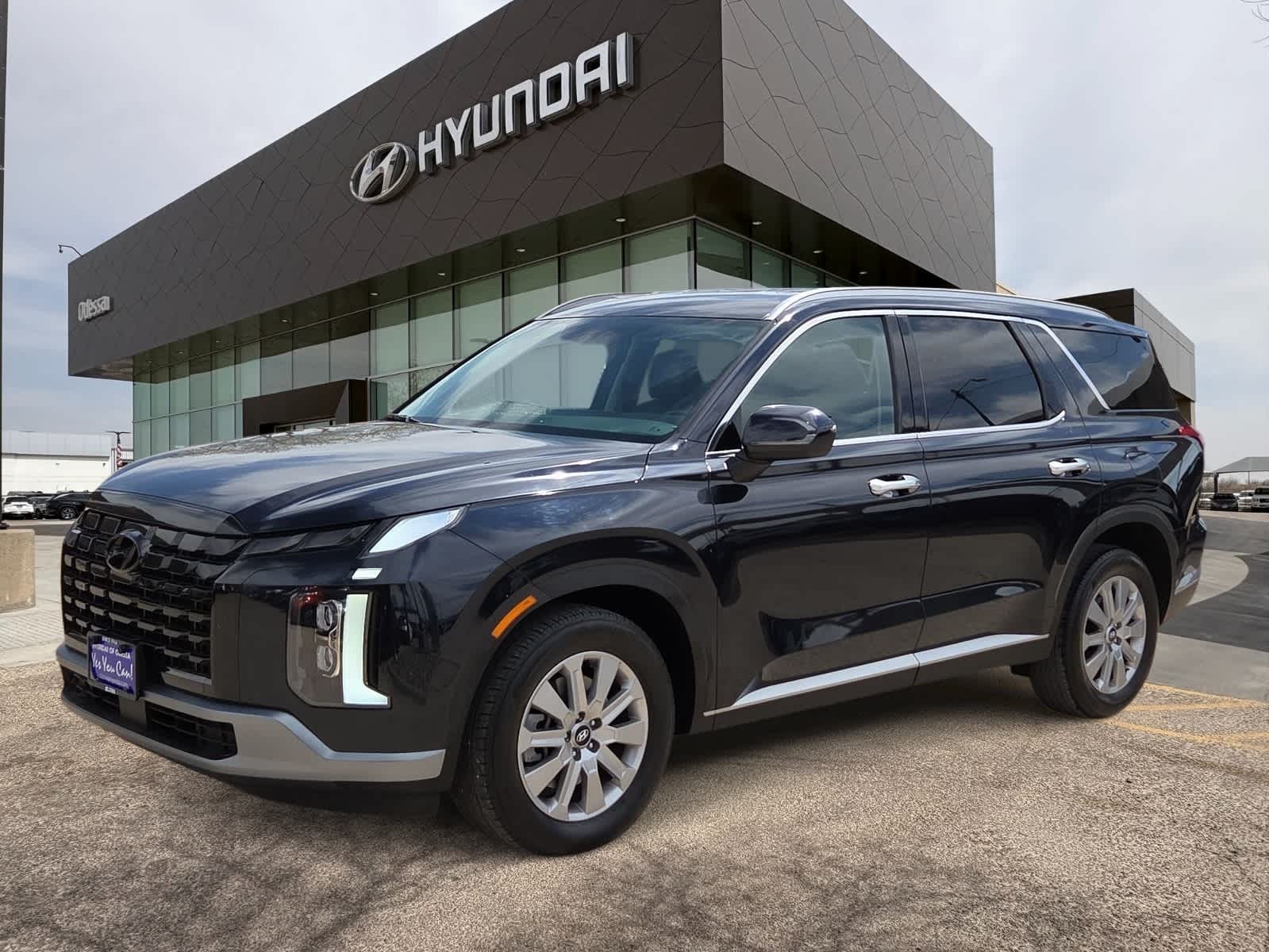 used 2025 Hyundai Palisade car, priced at $33,988