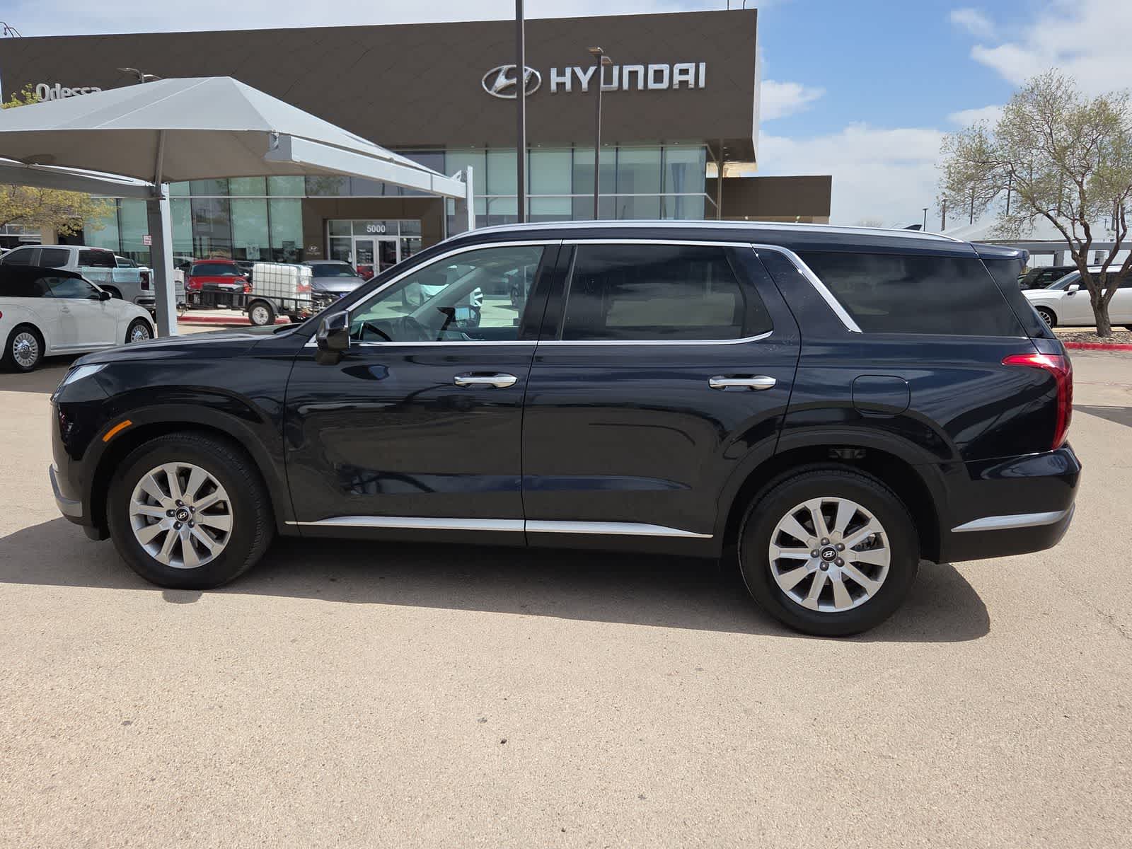 used 2025 Hyundai Palisade car, priced at $31,988