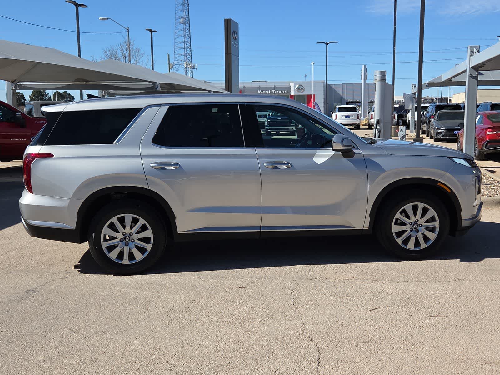 used 2025 Hyundai Palisade car, priced at $33,499