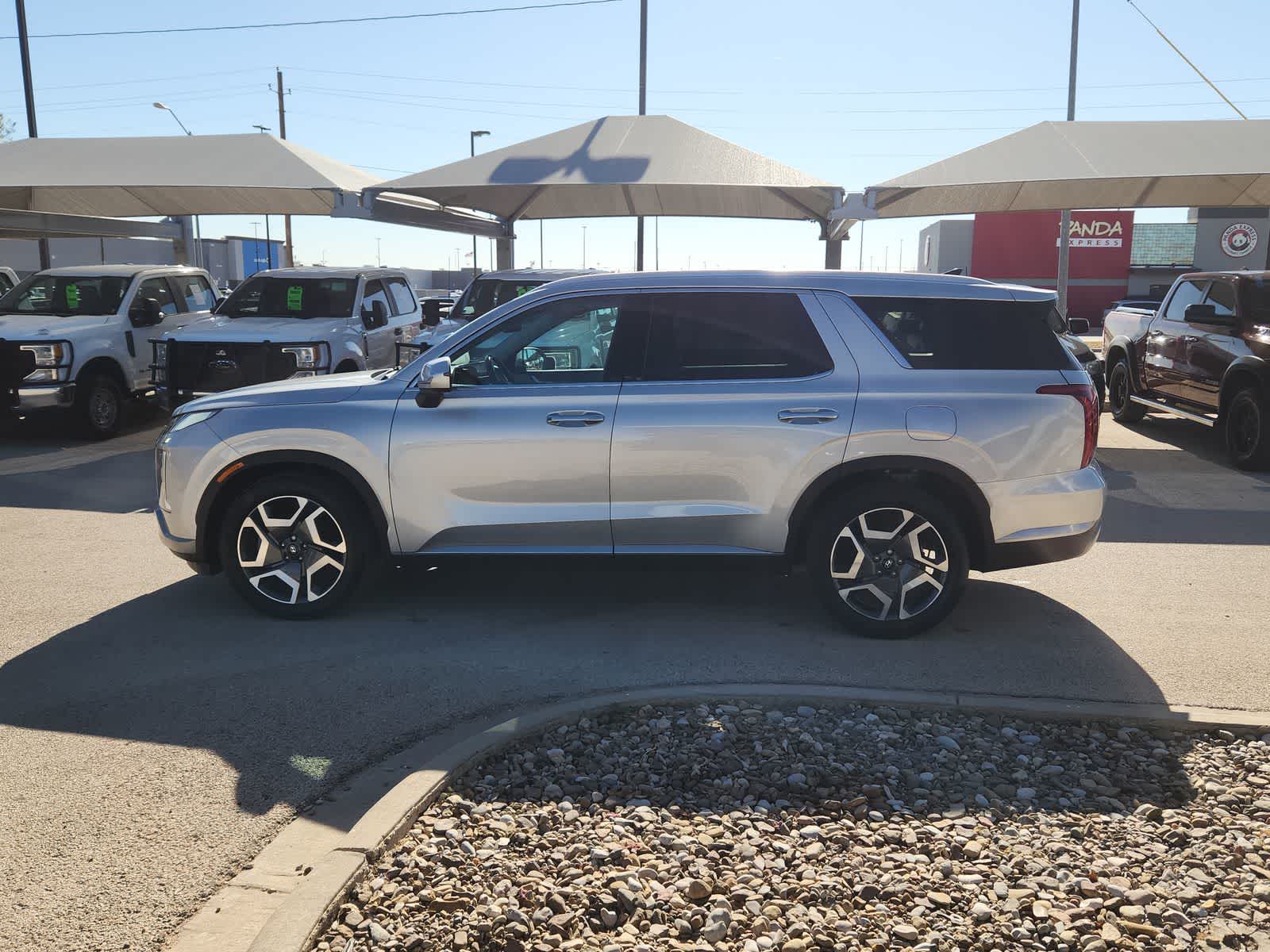 used 2024 Hyundai Palisade car, priced at $36,988