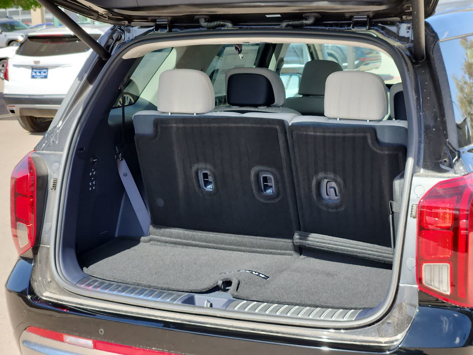 new 2025 Hyundai Palisade car, priced at $51,685