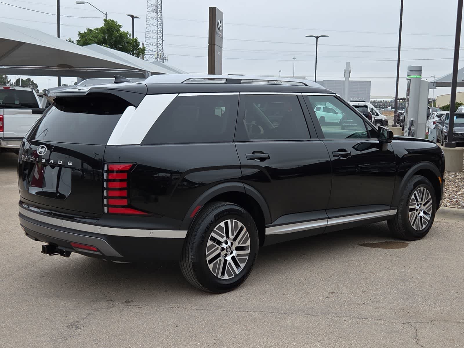 new 2026 Hyundai Palisade Hybrid car, priced at $50,225