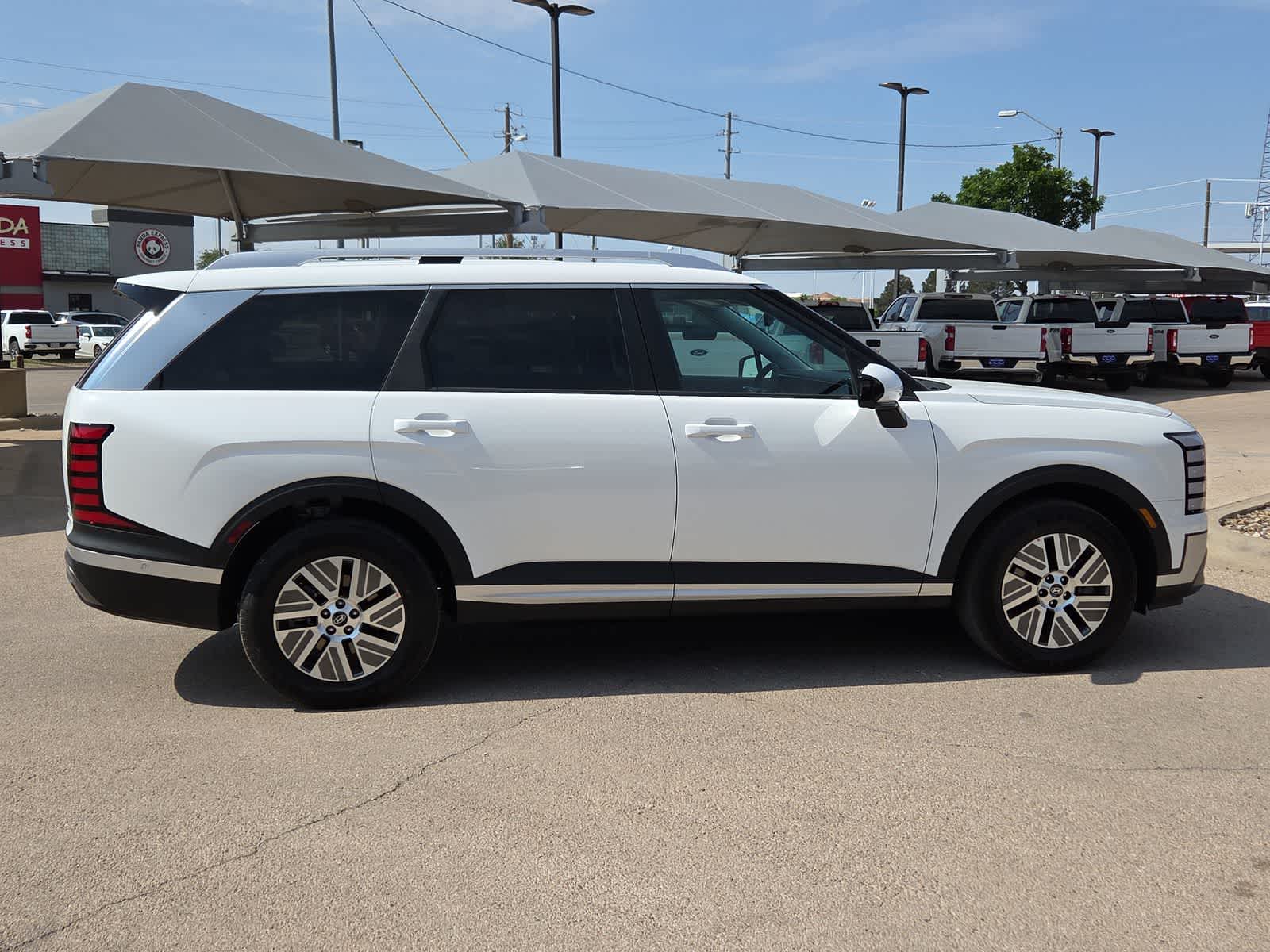 new 2026 Hyundai Palisade Hybrid car, priced at $52,645