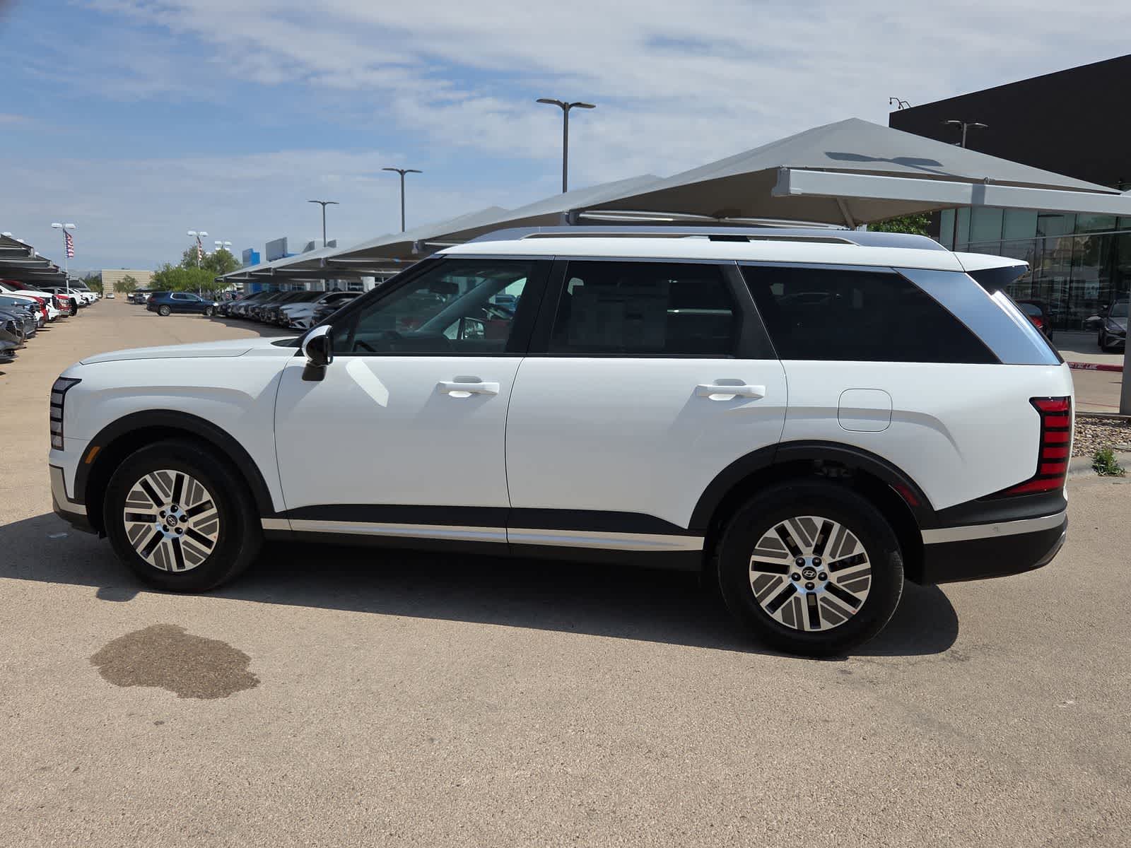 new 2026 Hyundai Palisade Hybrid car, priced at $52,645