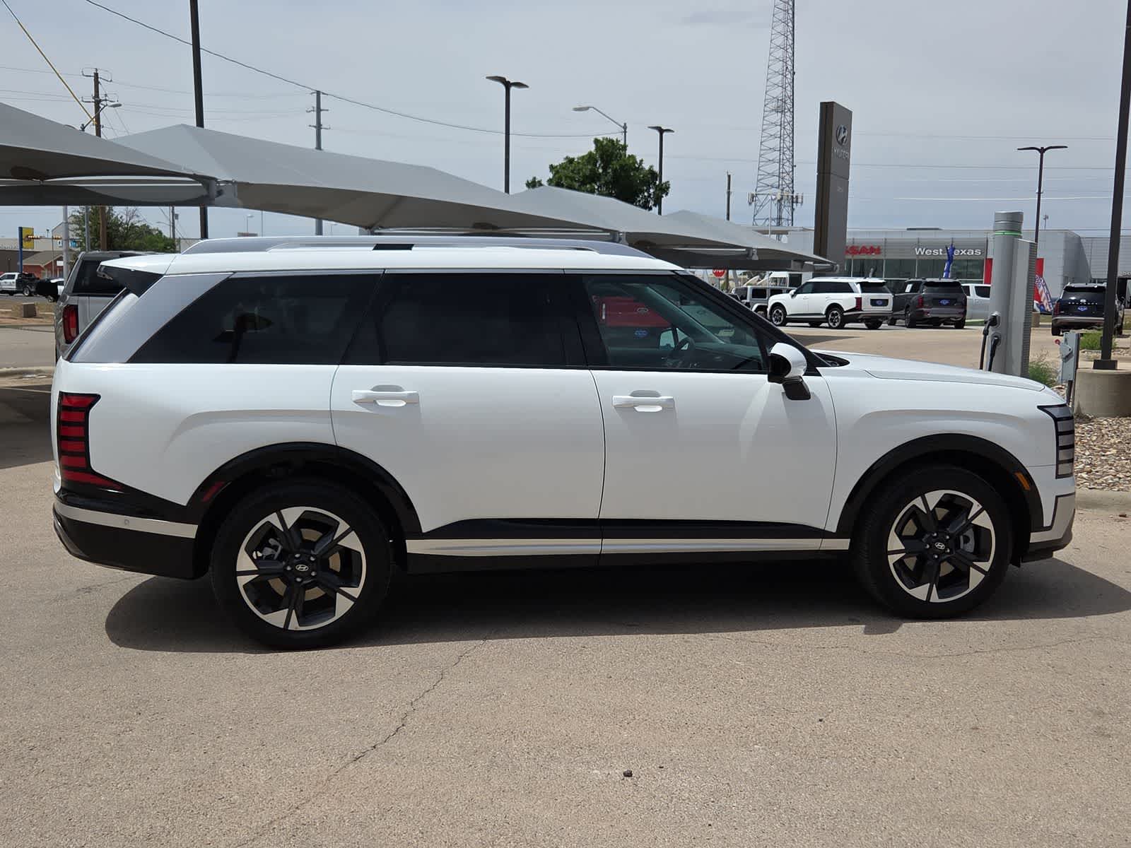 new 2026 Hyundai Palisade Hybrid car, priced at $57,045