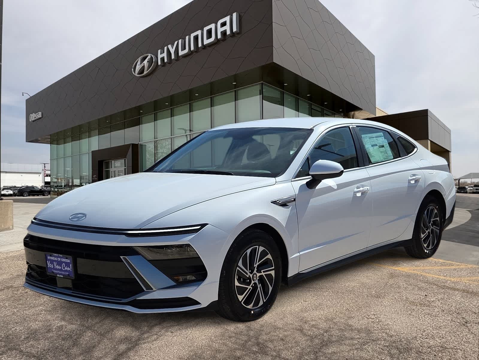 new 2026 Hyundai Sonata Hybrid car, priced at $31,500