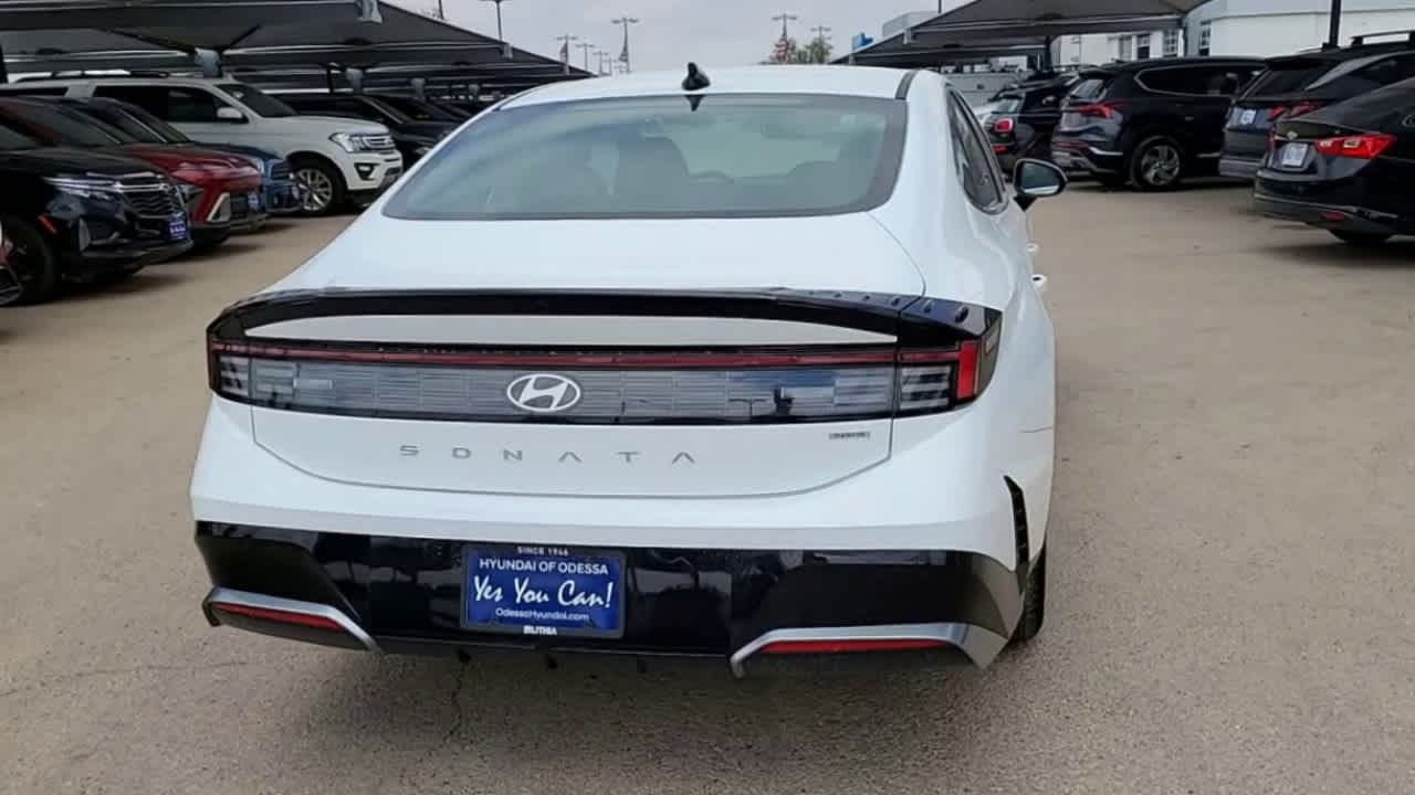 new 2025 Hyundai Sonata Hybrid car, priced at $31,663