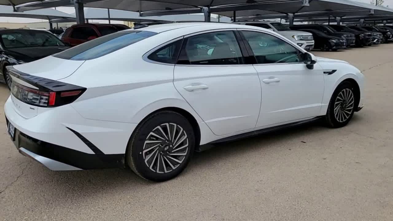 new 2025 Hyundai Sonata Hybrid car, priced at $31,663