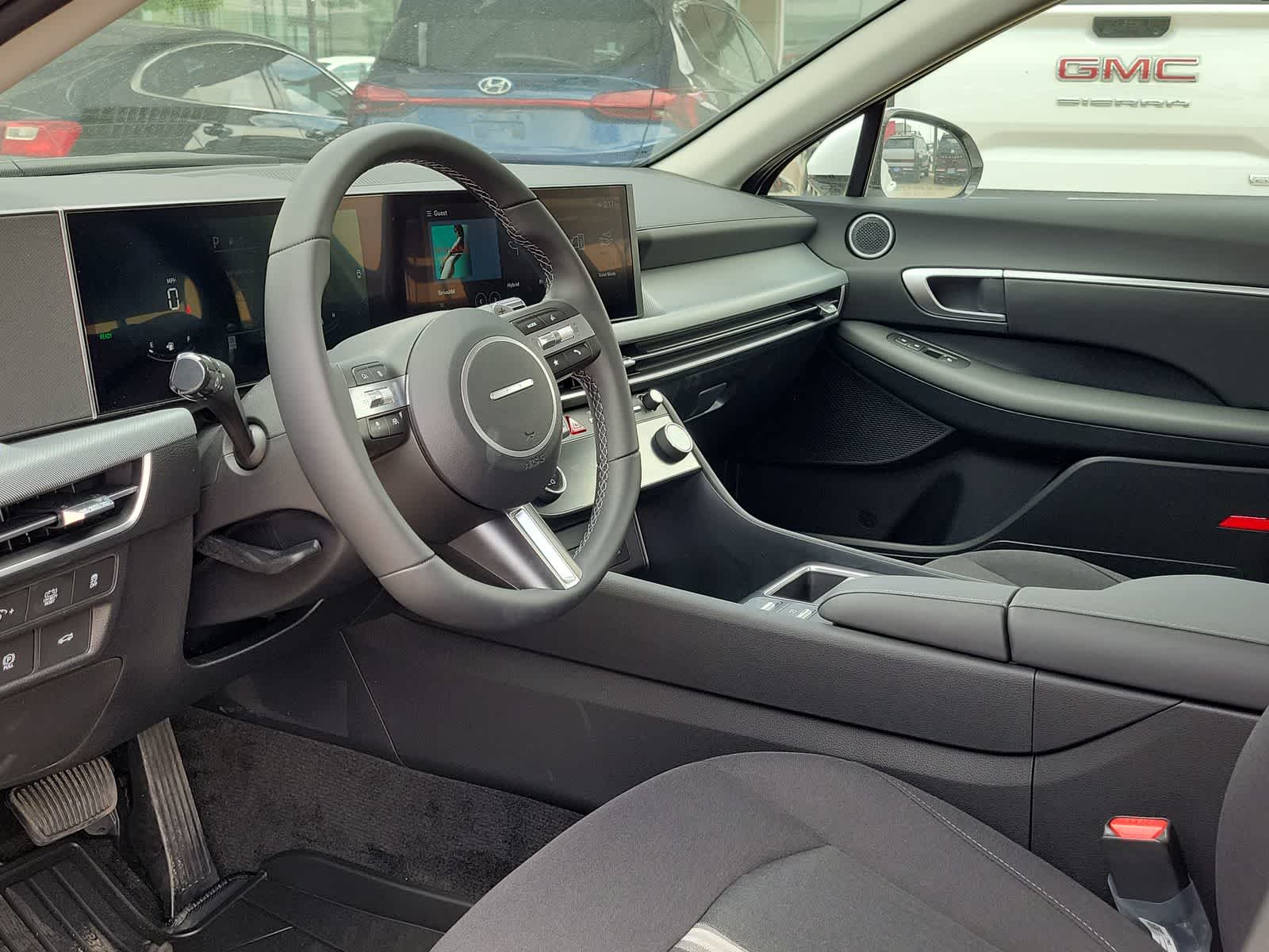 new 2025 Hyundai Sonata Hybrid car, priced at $31,663