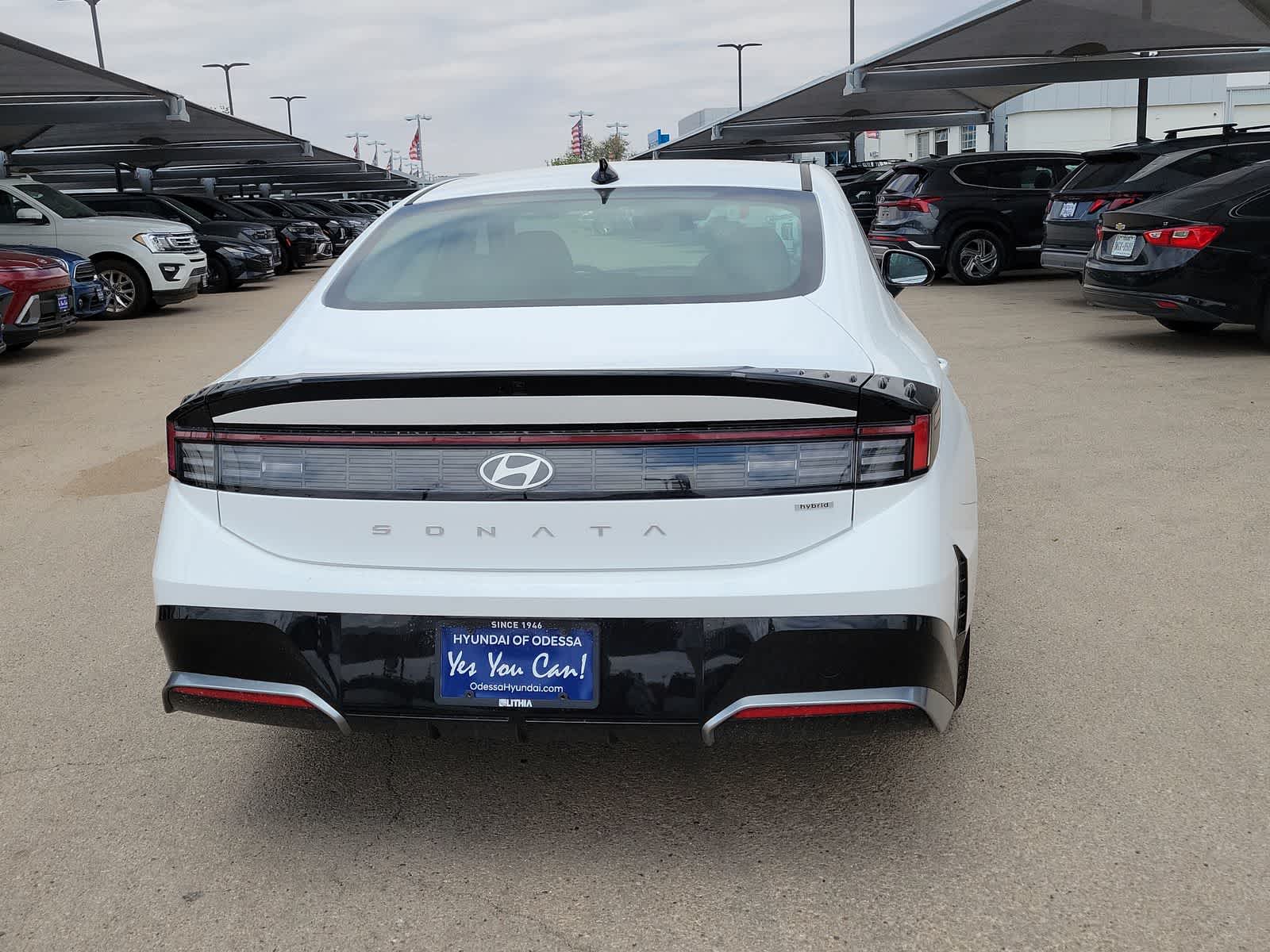 new 2025 Hyundai Sonata Hybrid car, priced at $31,663