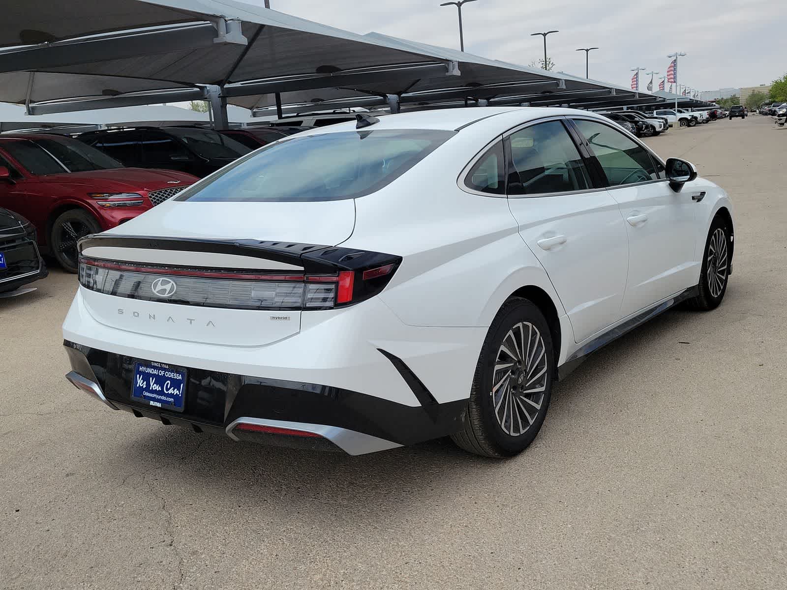 new 2025 Hyundai Sonata Hybrid car, priced at $31,663
