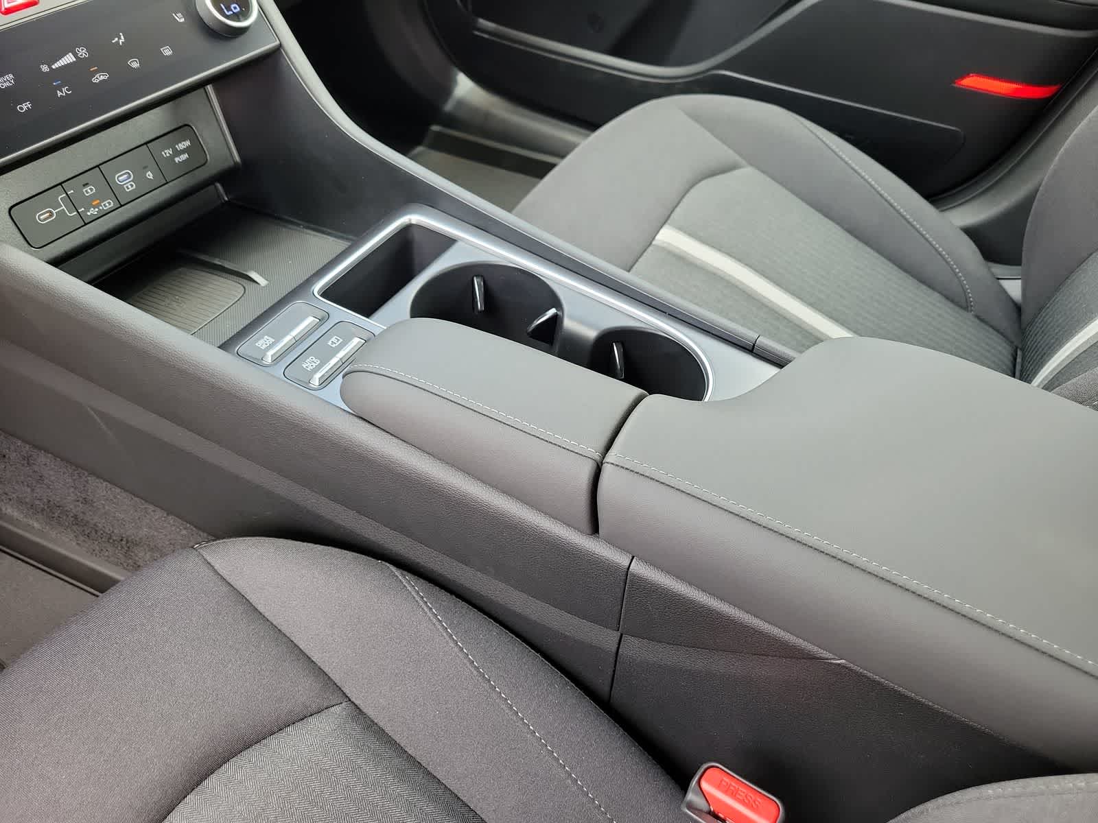 new 2025 Hyundai Sonata Hybrid car, priced at $31,663