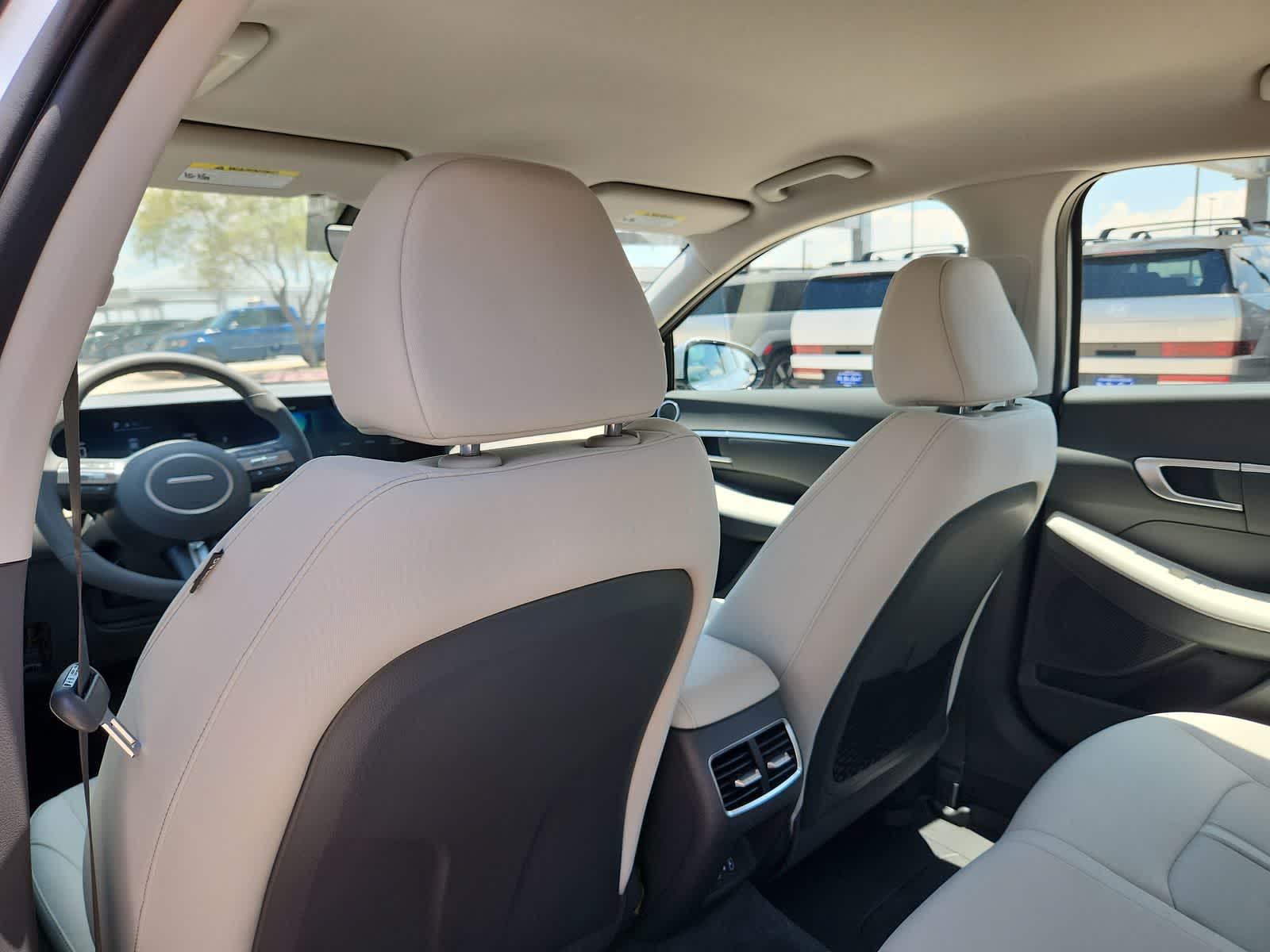 new 2025 Hyundai Sonata Hybrid car, priced at $31,080