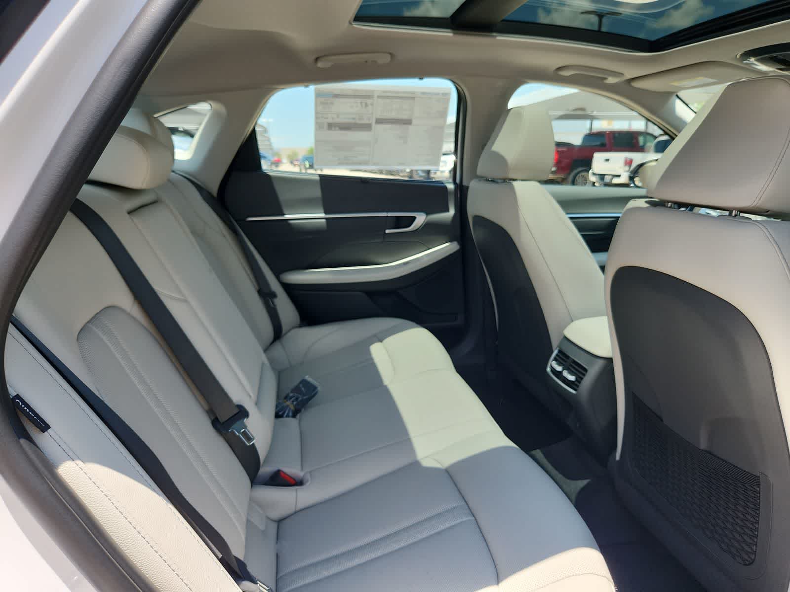 new 2025 Hyundai Sonata Hybrid car, priced at $38,148