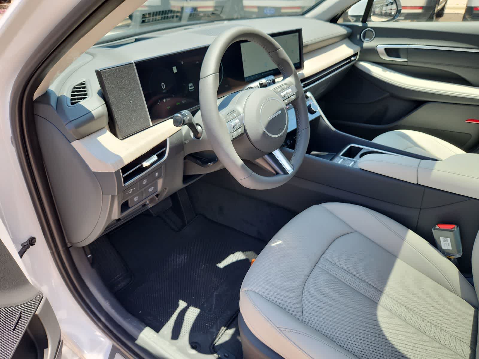 new 2025 Hyundai Sonata Hybrid car, priced at $38,148